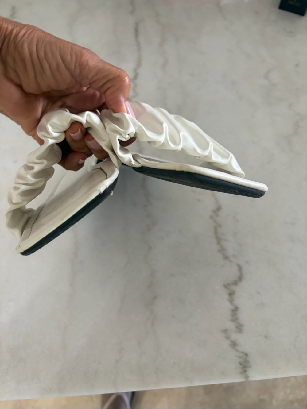 Girls' White Ruffle Slide Sandals - Picture 3 of 5